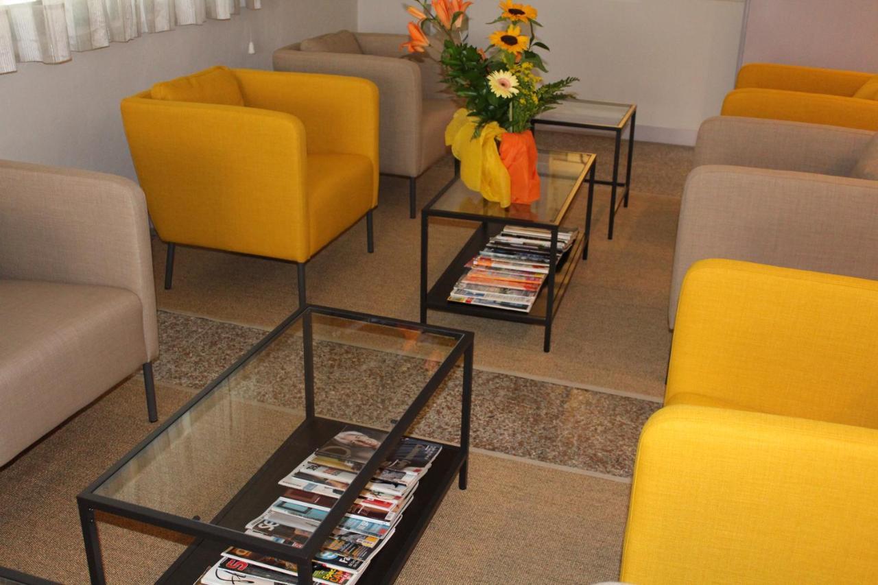 Hotel Apis Rimini Exterior foto